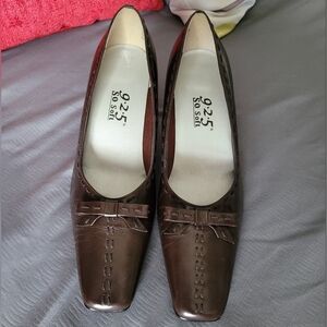9.2.5 So Soft Pumps - Brown, Sz 7.5M - NWOT